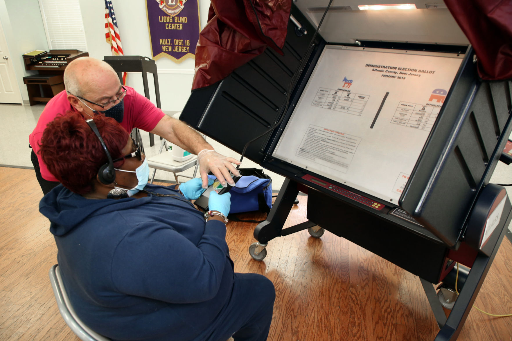 Blind voting
